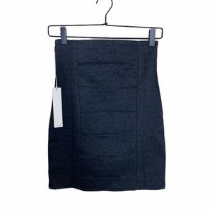3/$30! Line & Dot NWT gray pencil skirt, cotton blend